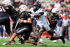 WVU upsets No. 22 Houston on the road for first Big 12 win